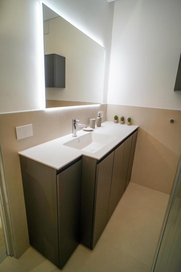 La Perla Di Bari - Private Parking Appartement Buitenkant foto